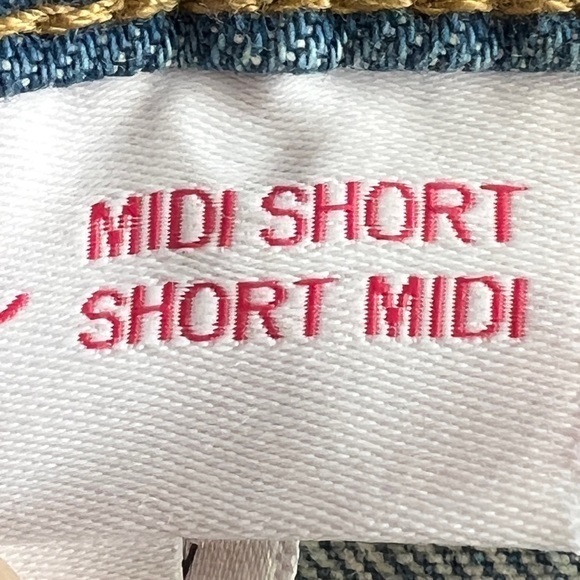 Isabel Maternity by Ingrid & Isabel Under Belly Midi Maternity Jean Shorts Sz. 6 - Picture 6 of 11